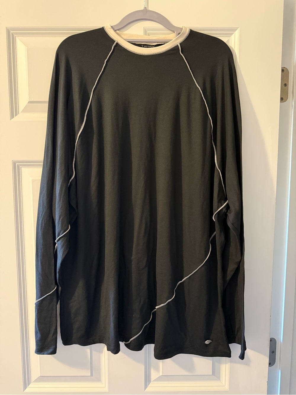 Tahari Sport Long Sleeve Athletic Top